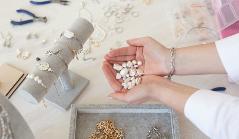 The Benefits of Handmade Jewelry: 9 Reasons and Facts to Know