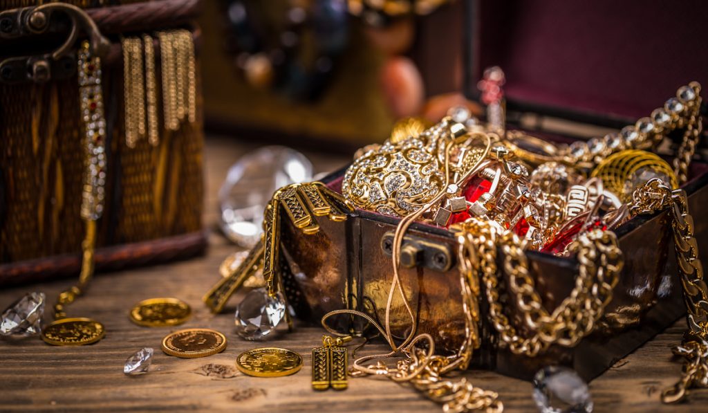treasure chest jewelries and coins